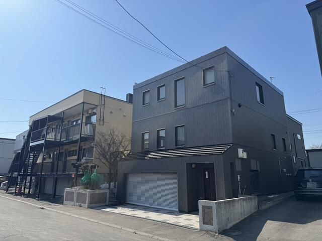5SLDK Reinforced Concrete House in Shiroishi, Sapporo - Thumbnail 3