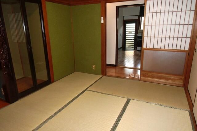 Renovated 5DK Single-Story House with Parking in Miyazaki - Image 22