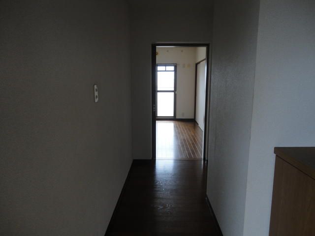 3DK Apartment for Rent in Odawara, Kanagawa - Thumbnail 4