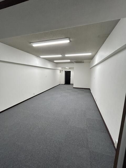 Used Apartment in Toshima-ku, Tokyo 30.04 sqm - Thumbnail 3