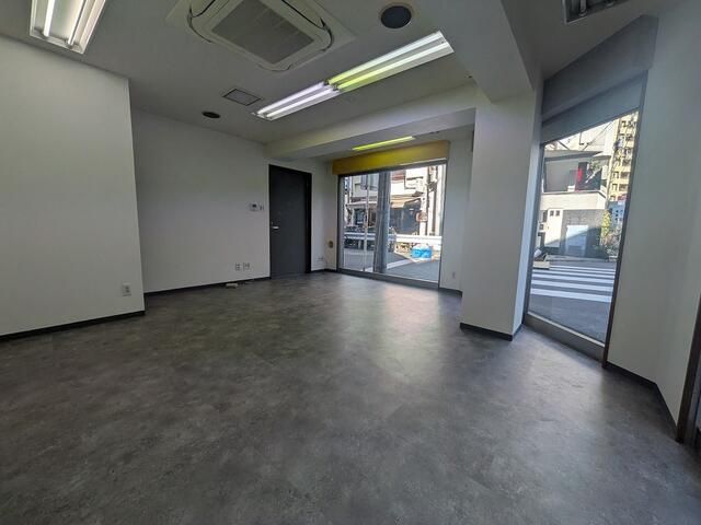 Commercial Space for Rent in Monzennakacho, Koto-ku, Tokyo - Thumbnail 3