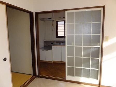 2DK Apartment for Rent in Tatebayashi, Gunma - 33,000 Yen - Thumbnail 4