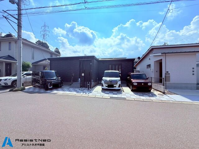 Modern 2SLDK House with Solar in Niihama, Ehime - Thumbnail 2