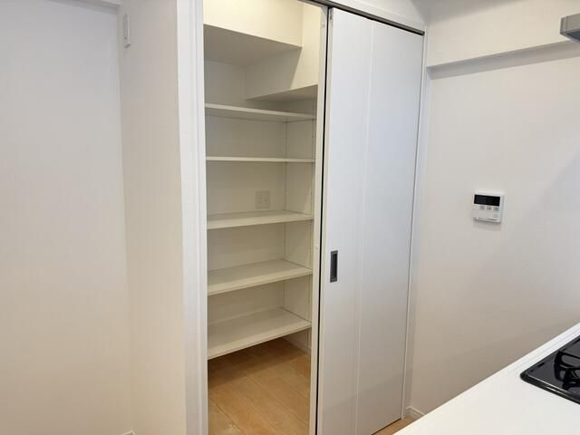 3LDK Apartment for Sale in Koto Ward, Tokyo | 79.9 sqm - Thumbnail 3