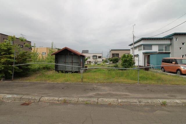 329 sqm Residential Land for Sale in Sapporo Minami Ward - Thumbnail 2