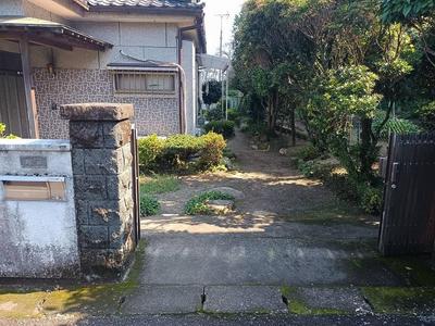 1979 4DK House in Aira City, Kagoshima - 240.42㎡ Land — Front_door, Aira, Kagoshima