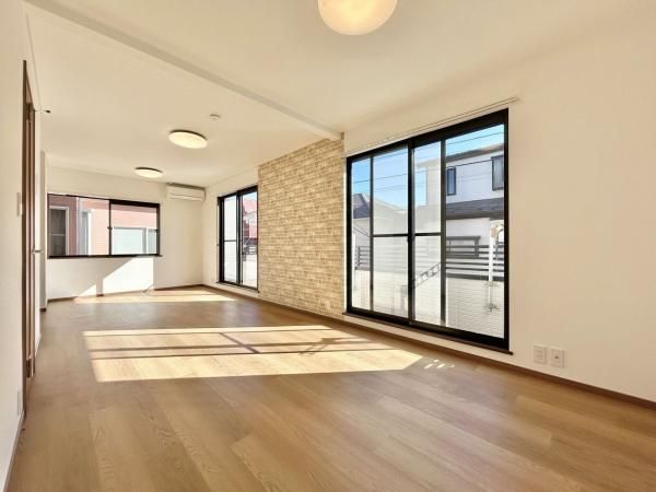 5LDK Detached House for Sale in Sagamihara, Kanagawa - Thumbnail 2