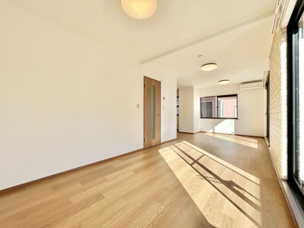5LDK Detached House for Sale in Sagamihara, Kanagawa - Thumbnail 4
