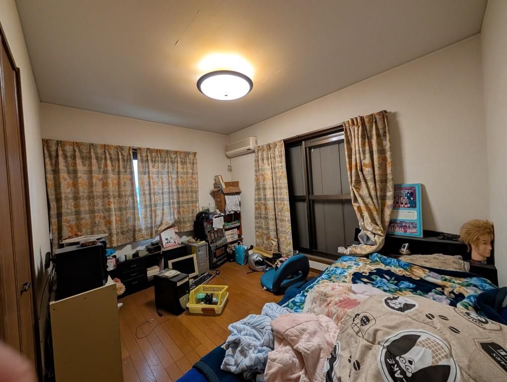 5LDK Family House for Sale in Hofu, Yamaguchi - Thumbnail 2
