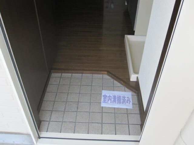 2K Apartment for Rent in Chuo City, Yamanashi - 31.35 sqm - Thumbnail 2