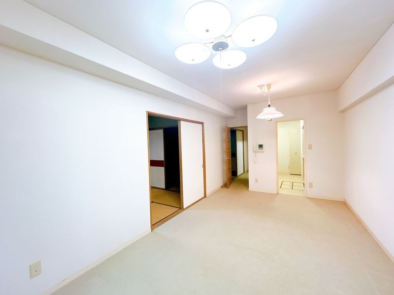 Mansion Takatakan 2SLDK Apartment for Sale in Joetsu, Niigata - Thumbnail 3