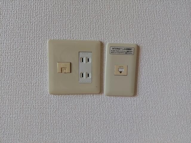 Sky Heim Higashinakano 1K Apartment for Rent in Toyama City - Thumbnail 4