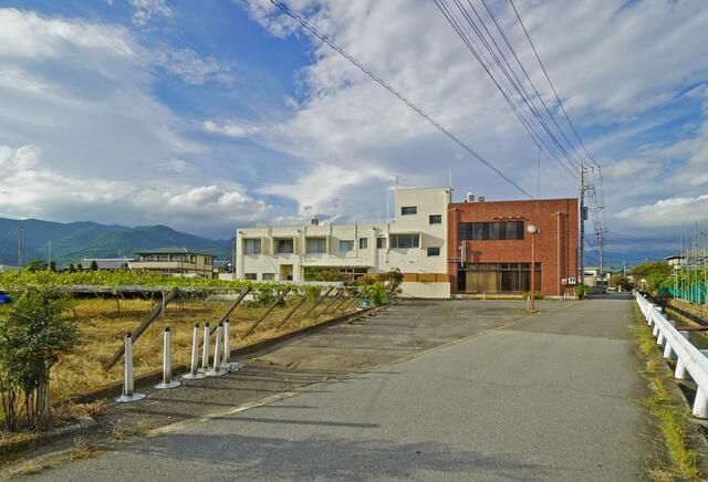 Commercial RC Building for Sale in Fuefuki, Yamanashi - Thumbnail 3