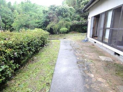 Property details: Yamaguchi Prefecture, Kumage-gun, Tabuse-cho, Oaza Asago/Tabuse Station Property information: Used detached house — Image 2, Tabuse, Yamaguchi