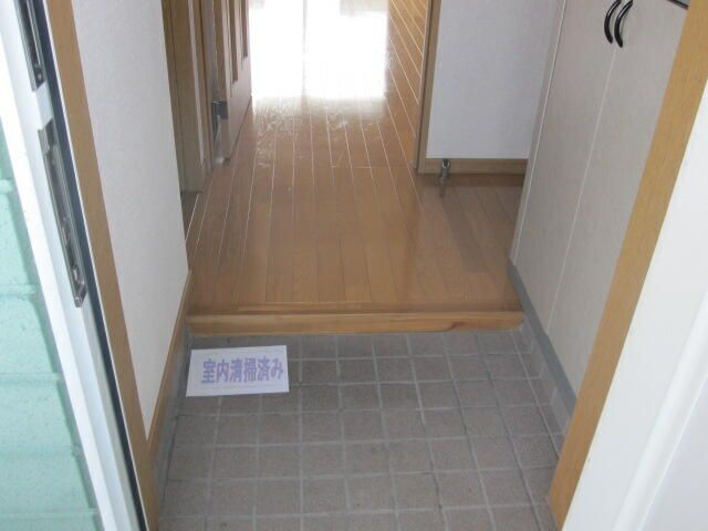 1LDK Apartment for Rent in Chuo City, Yamanashi with Loft - Thumbnail 2