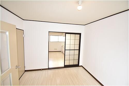 2LDK Townhouse for Rent in Chigasaki, Kanagawa - Thumbnail 3