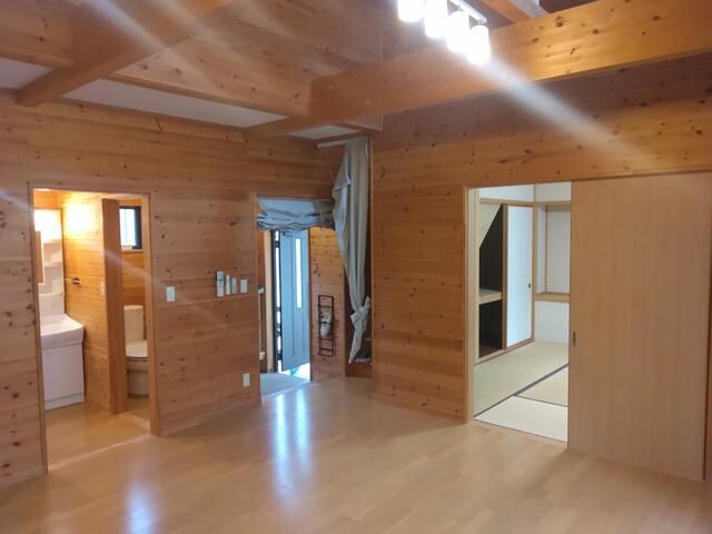 2LDK Detached House on Large Plot in Tsumagoi, Gunma - Thumbnail 3