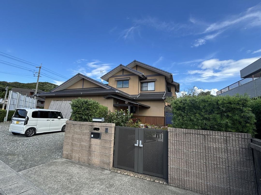 6LDK House for Sale in Shimonoseki, Yamaguchi - 186.8 sqm - Main Image