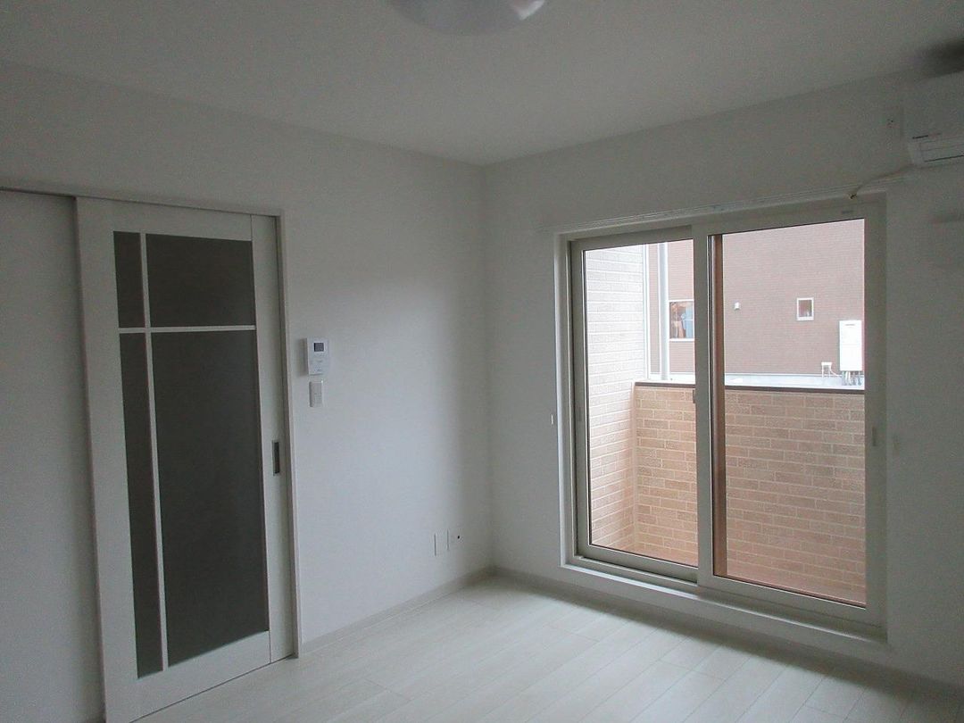 2022-Built 1LDK Apartment for Rent in Oirase, Aomori - Thumbnail 4