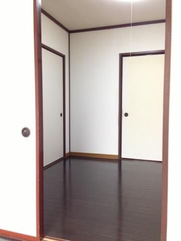 2DK Apartment for Rent in Takasaki, Gunma - Thumbnail 2