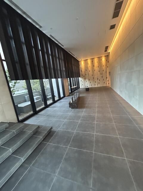 3LDK Apartment in Park City Takadanobaba, Shinjuku, Tokyo - Thumbnail 3