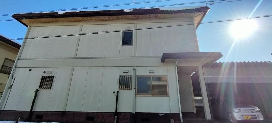 5DK House for Sale in Quiet Takayama Neighborhood - Thumbnail 4