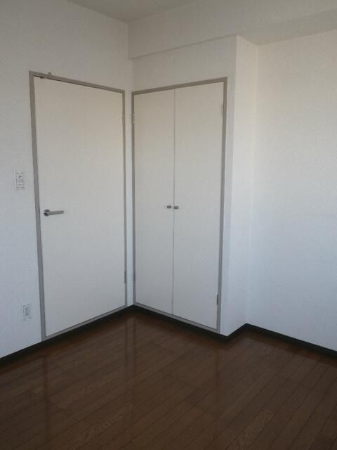 2LDK Apartment for Rent in Kawasaki, Kanagawa - 51.89m2 - Thumbnail 4