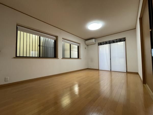 4LDK Detached House for Sale in Kawaguchi, Saitama - Thumbnail 2