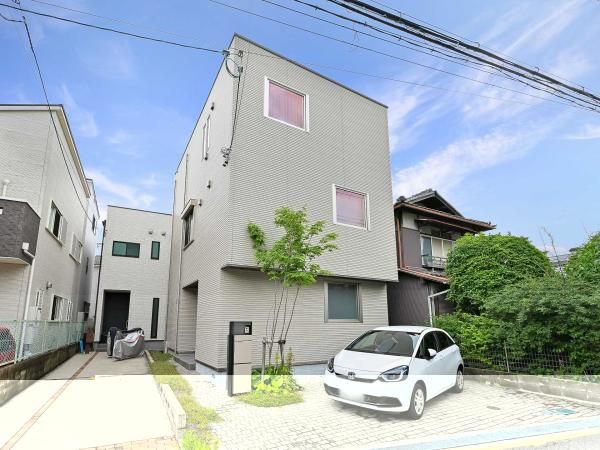 Modern 4LDK House for Sale in Toyonaka, Osaka | Built 2021 - Main Image