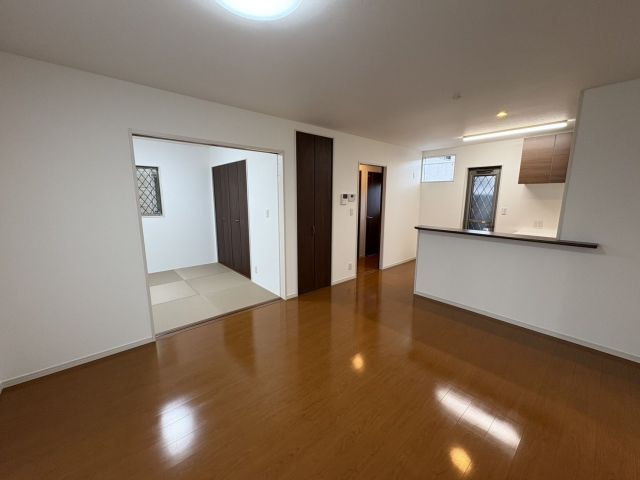4LDK Detached House for Sale in Kurume, Fukuoka - Thumbnail 3