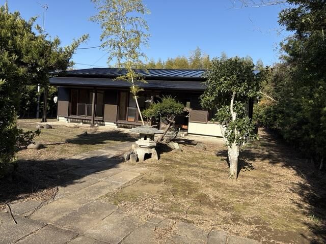 Single-Story House with Garden for Sale in Isumi City, Chiba - Thumbnail 2