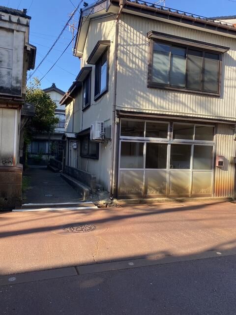 1968 3DK House in Quiet Itoigawa Neighborhood with Parking - Thumbnail 2