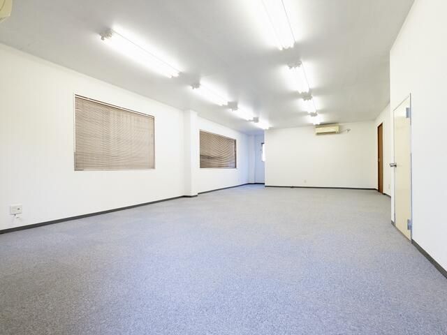 Shin-Oyama Building Shop/Office for Rent in Oyama, Tochigi - Thumbnail 3