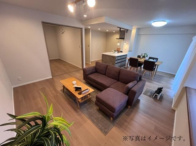 3LDK Condo for Sale in Nagareyama, Chiba - 80.19 sqm - Thumbnail 2