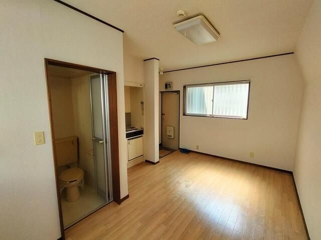 1R Apartment for Rent in Higashimurayama, Tokyo | 33,000 Yen - Thumbnail 4