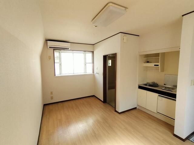 1R Apartment for Rent in Higashimurayama, Tokyo | 33,000 Yen - Thumbnail 2