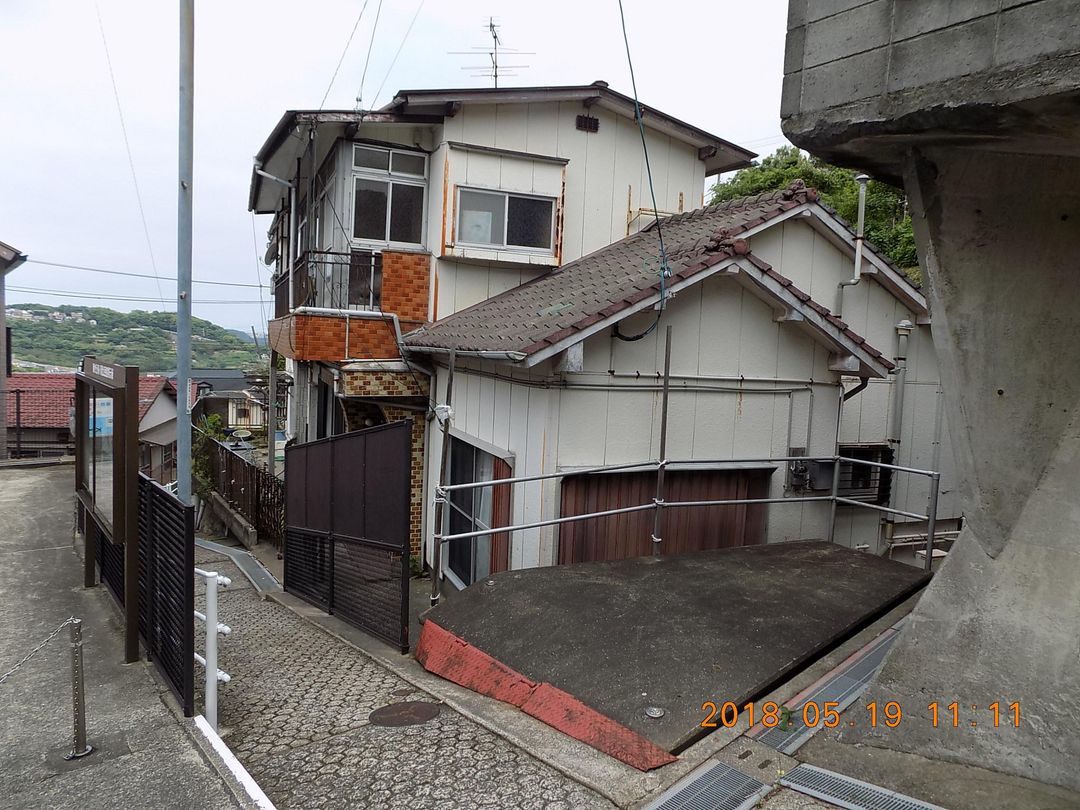 1964 6DK Detached House on 252 sqm Land in Nagasaki City - Main Image