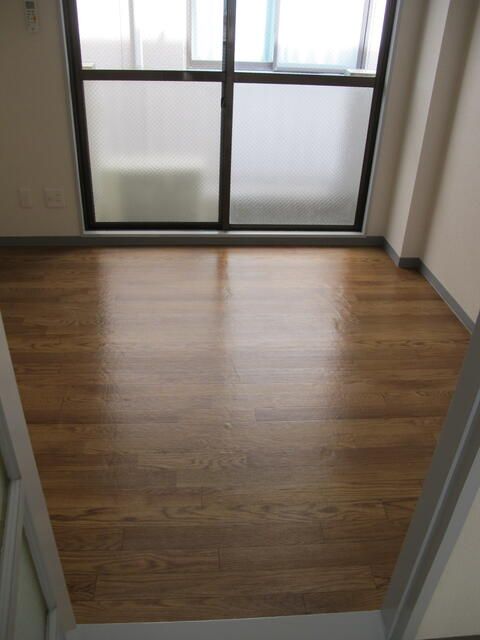 1K Apartment for Rent in Kawasaki, Kanagawa - 13.50 sqm - Thumbnail 2