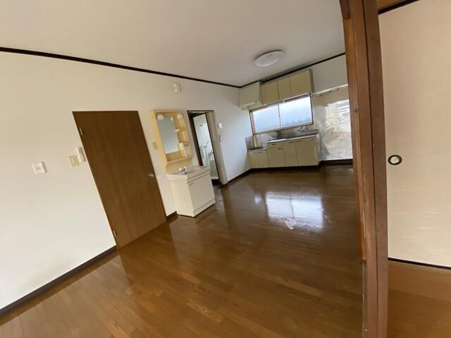 2LDK Apartment for Rent near Tatebayashi Station, Gunma - Thumbnail 4