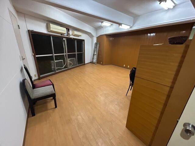 Commercial Space for Rent in Nakahara Ward, Kawasaki - Thumbnail 2