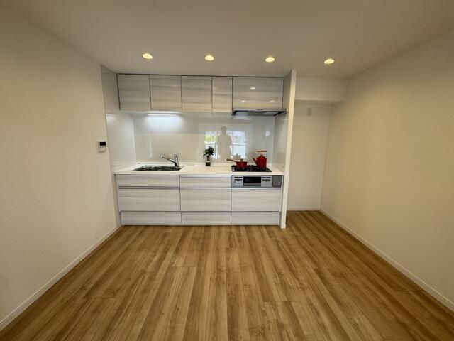 Renovated 3LDK Apartment in Misato, Saitama - 83.36m² - Thumbnail 4