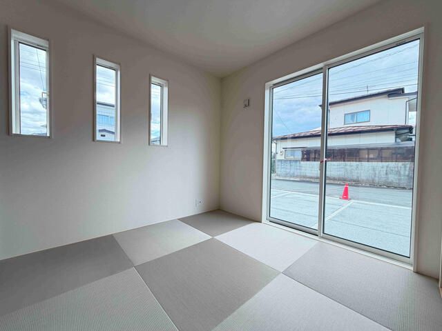 New 4SLDK House in Fukushima City, 10 Min Walk to Sasakino Station - Thumbnail 4