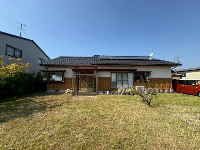 1989 3LDK House in Kanazawa with 495sqm Land and Recent Renovations - Image 11