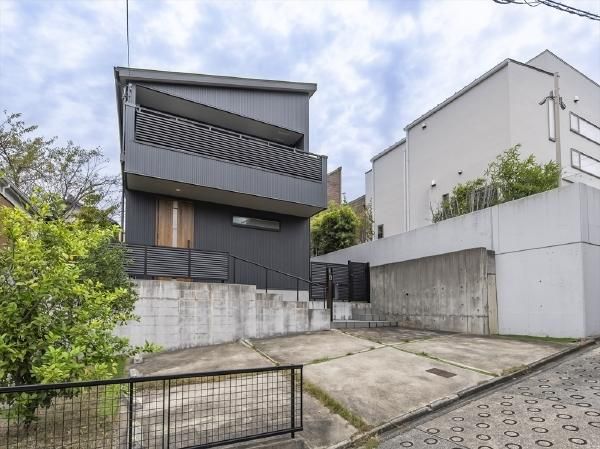 2019 Built 3LDK House with Parking in Nagoya's Chikusa Ward - Thumbnail 2