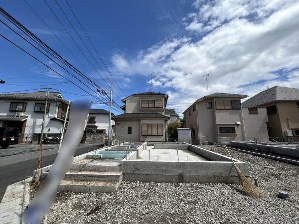 New 4LDK House for Sale in Chofu, Tokyo - Thumbnail 3