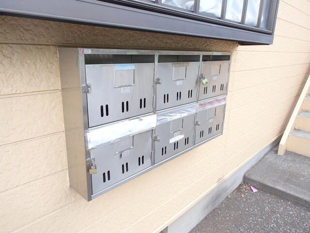 2DK Apartment for Rent in Tokorozawa, Saitama - Thumbnail 2