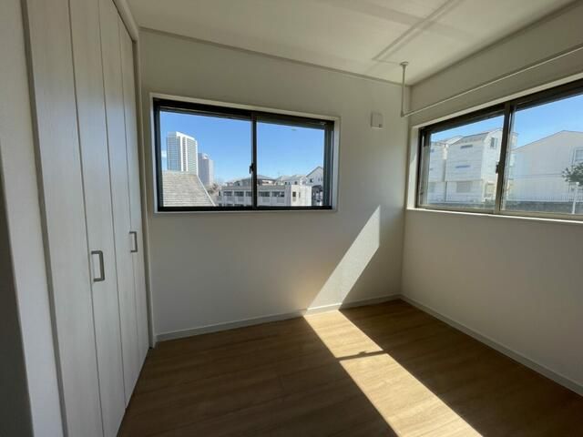 1K Apartment for Rent in Kōnan-ku, Yokohama (20m²) - Thumbnail 2