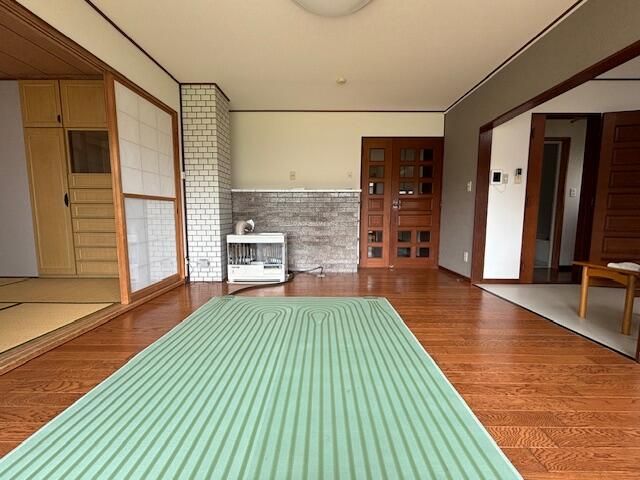 6LDK Family Home with Basement in Sapporo's Ishikari District - Image 22