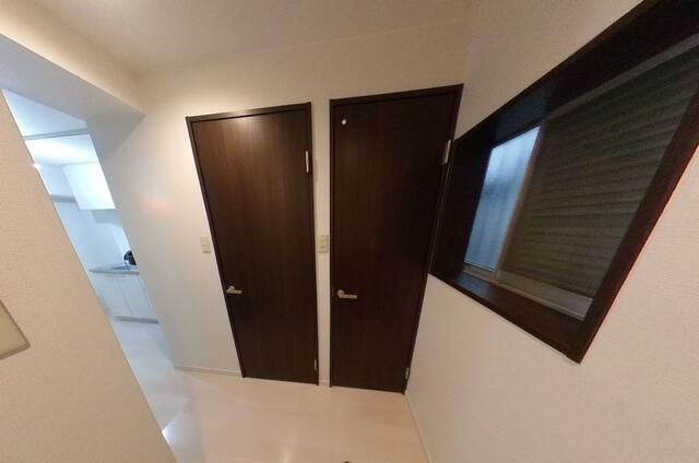 2K Apartment for Sale in Itabashi, Tokyo - 34.67m2 - Thumbnail 2
