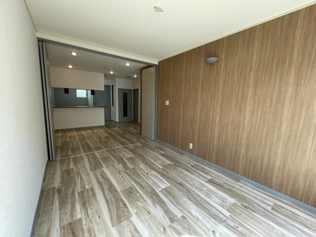 2LDK Apartment for Rent in Fujisawa, Kanagawa - Thumbnail 4